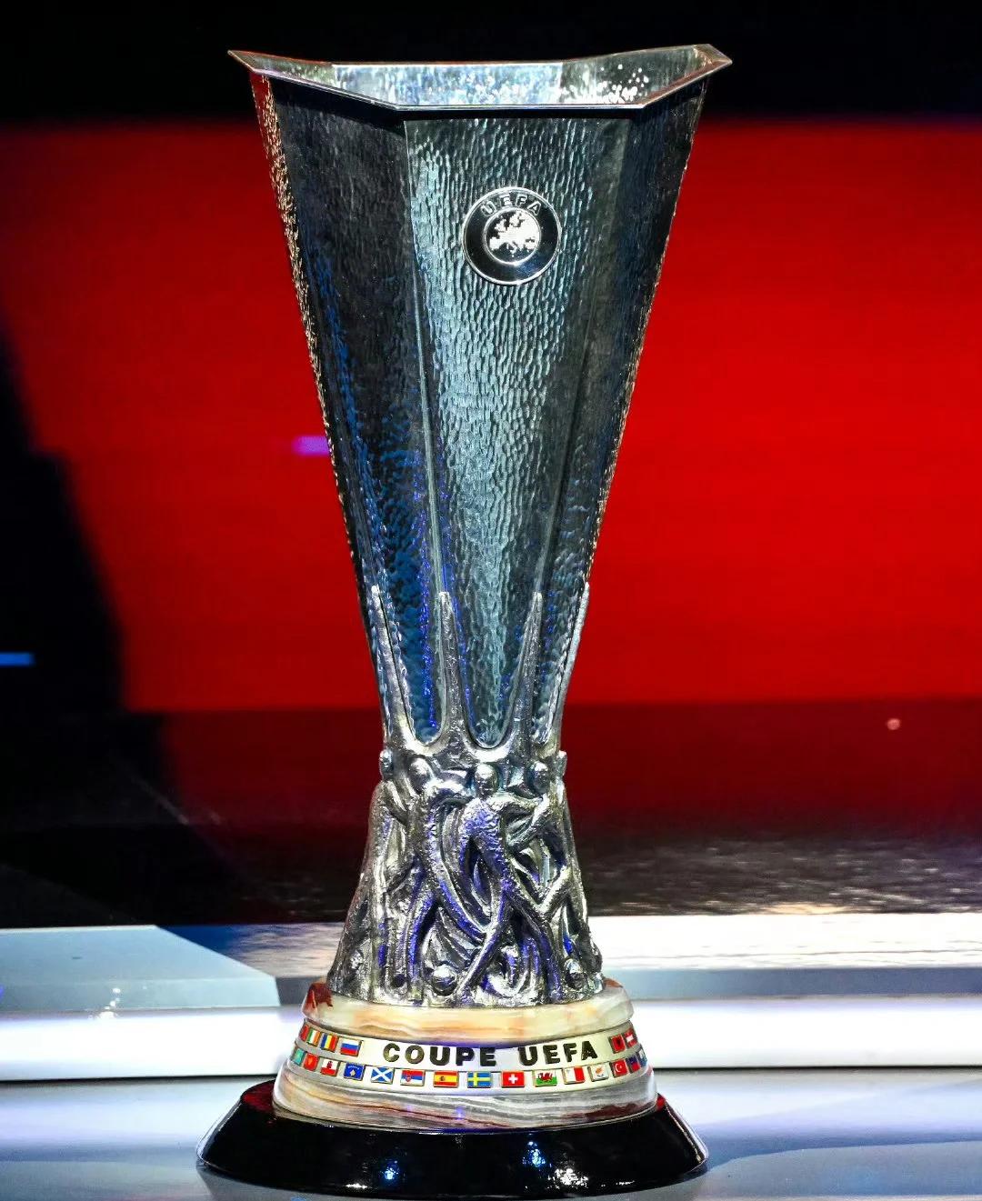 关于利物浦客场-罗马,头名无忧晋级欧罗巴杯强的信息