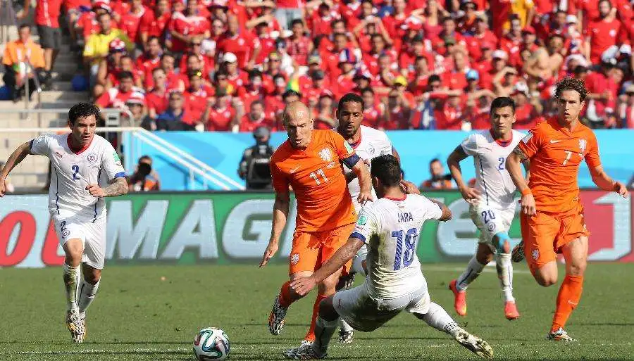 冰岛国家队-击败摩尔多瓦，小组头名稳定出线