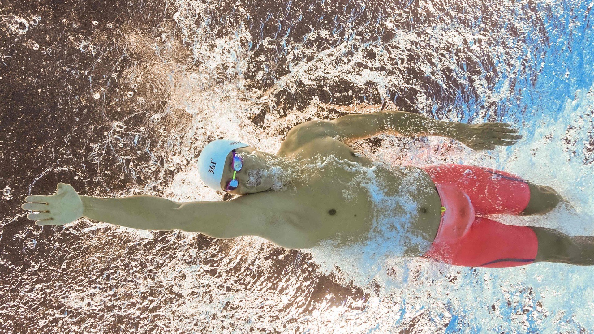 洛杉矶湖人主帅放话:西甲四强战必胜巴黎圣日耳曼,周琦冷笑回应